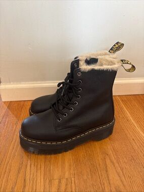 DR.MARTENS JADON BOOT LEATHER FAUX FUR LINED PLATFORMS Womens Size 8 M7